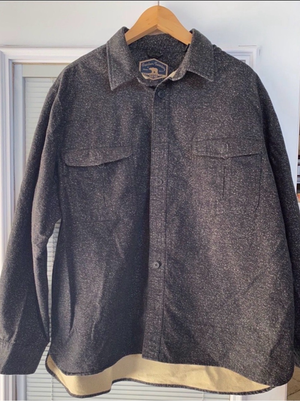 Freedom Foundry Men’s Charcoal Gray Speckled Button Up Shirt Jacket Shacket
